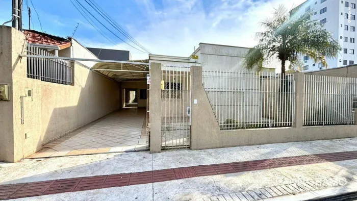 Casa com 3 dormitórios para alugar, 170 m² por R$ 10.250/mês - Centro - Balneário Camboriú