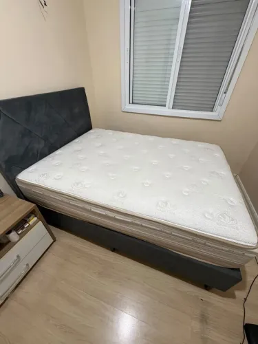 Cama box com cabeceira