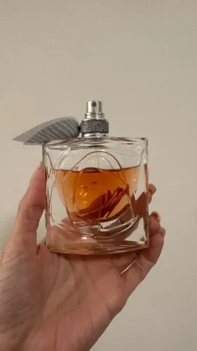 Lá vie rose extraordinaire aura