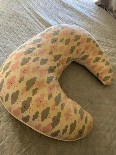 Almofada de amamentação personalizada nuvem