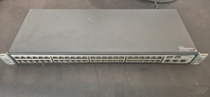 Switch HP jg540a 48 portas 10/100 2 sfp 2 10/100/1000 gerenciavel