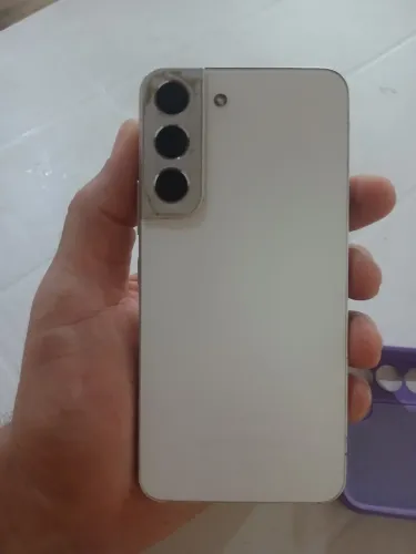 Samsung S22