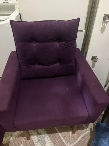 Poltronas usadas 2 unidades 130 cada já é o menor valor 