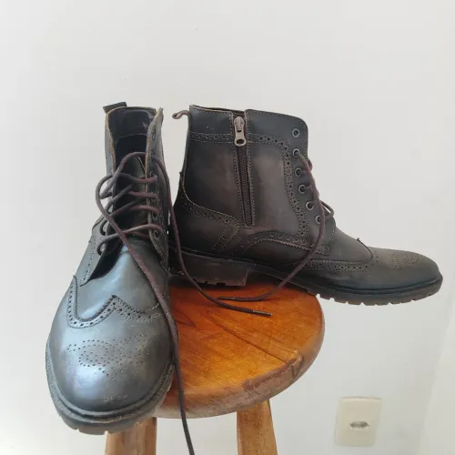 Bota Masculina de Couro (42)