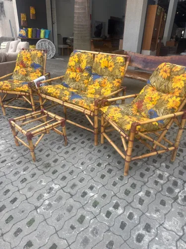 Poltronas de bambu