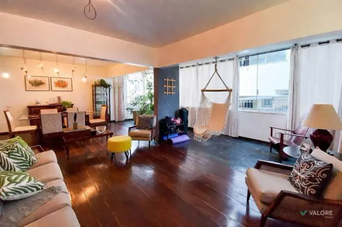 Apartamento de aproximadamente 200m² à venda 3 quartos, 1 suíte, 2 vagas Santo Antônio.