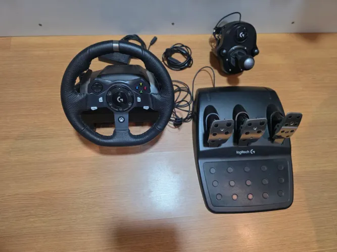 ? Logitech G920 Xbox/PC + Câmbio Original + Pedais Completo