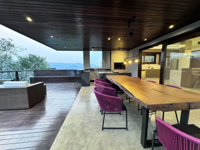 Casa 3 dormitórios na Praia da Silveira /Garopaba-SC