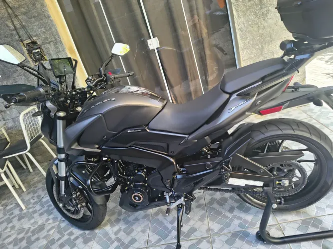 Dominar 400