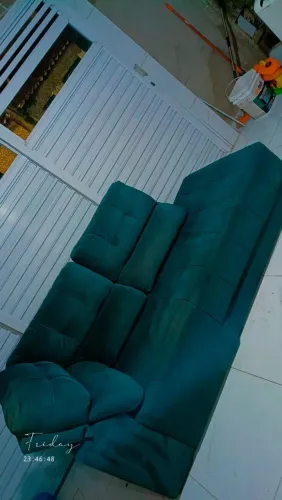 Lindo sofá em Suede