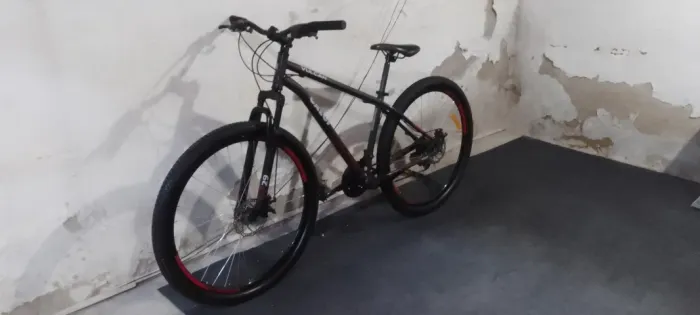 BICICLETA CALOI VULCAN ARO 29 SEMI-NOVA!