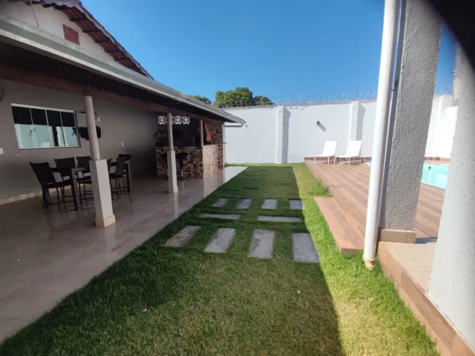 Casa Espaçosa no Parque Anhanguera  3 Quartos, 1 Suíte | 260m²