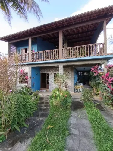 Sobrado Espaçoso com Muito Verde e Excelente Localização na Quinta Mariana Guapimirim