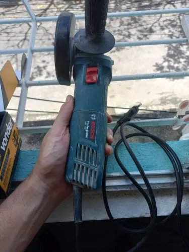 Esmerilhadeira Bosch 220v