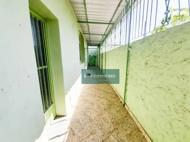 Casa com 2 dormitórios para alugar por R$ 1.700,00/mês - Bento Ribeiro - Rio de Janeiro/RJ