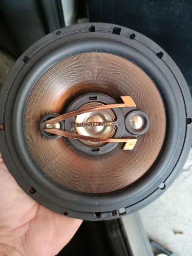Auto falantes Hurricane 80 rms