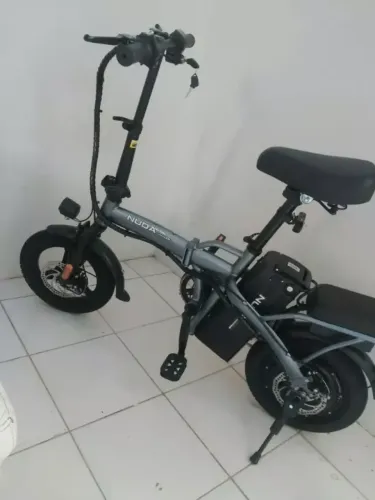 Bicicleta Dobrável Elétrica 400W 48V Bateria Removível LED Freio a Disco Compacta
