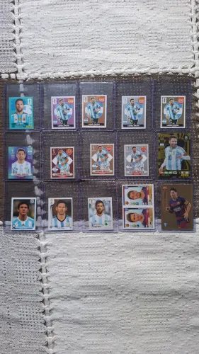Coleção de Figurinhas e Cards do Messi