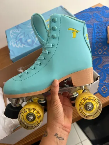 Patins Quad/ quatro rodas/ Novo