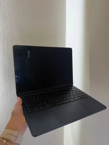 MacBook Air M3 100% Bateria 
