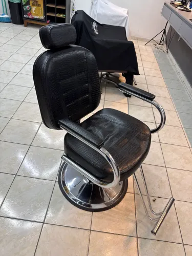 Cadeira de barbeiro reclinável