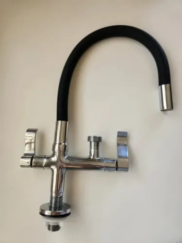 Torneira Flexível de Bancada para Máquina 3/4