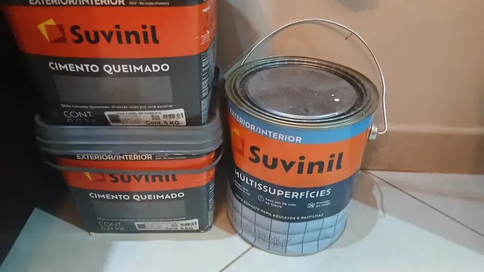 Tinta para azulejo e cimento queimado