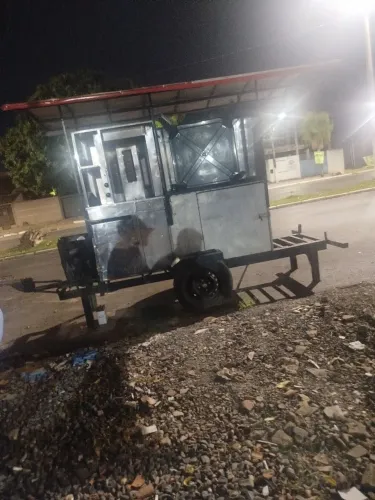 Trailer de churrasco grego
