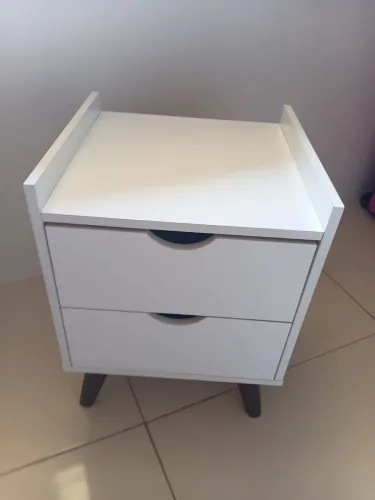 Mesa de cabeceira