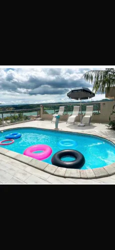 Piscina de Fibra 6m Instalada com hidromassagem 