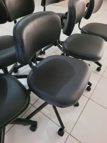 CADEIRAS DE ESCRITÓRIO