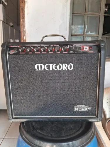 Amplificador Meteroro Nitro GS100