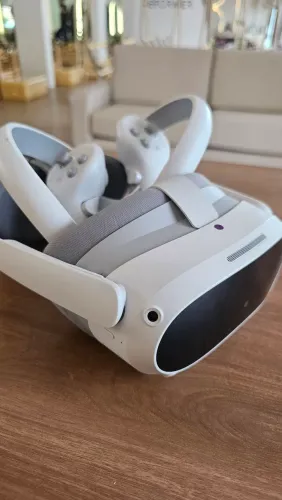 PICO 4 Óculos de realidade virtual seminovo para jogos