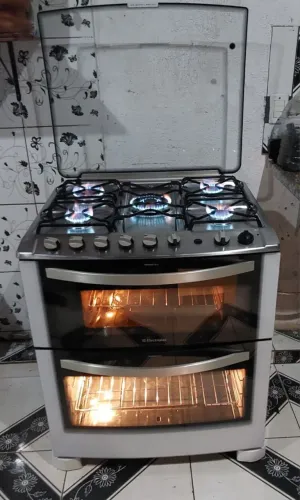 ÓTIMO FOGÃO ELECTROLUX 5 BOCAS COM GRILL 