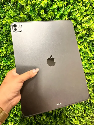 IPHAD PRO 13- INCH M5 256GB