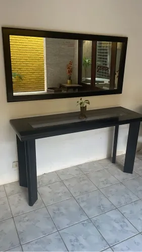 Console aparador decorativo com espelho preto 