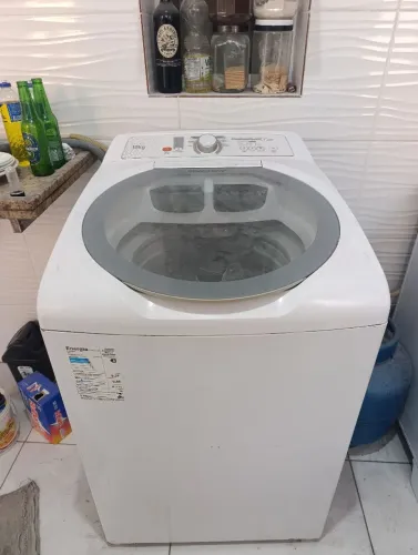Vende-se Maquila de lavar Electrolux