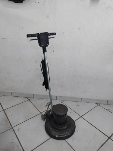 Vende-se enceradeira profissional rotterman plus 350 mm (220 volts ).