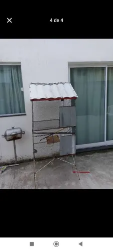 Viveiro enorme ..dois compartimentos ,porém pode se pra apenas um tambem.