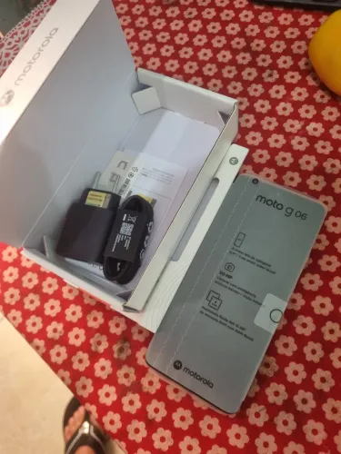 Motorola G06 256GB só foi aberto pra conferência aceito cartão