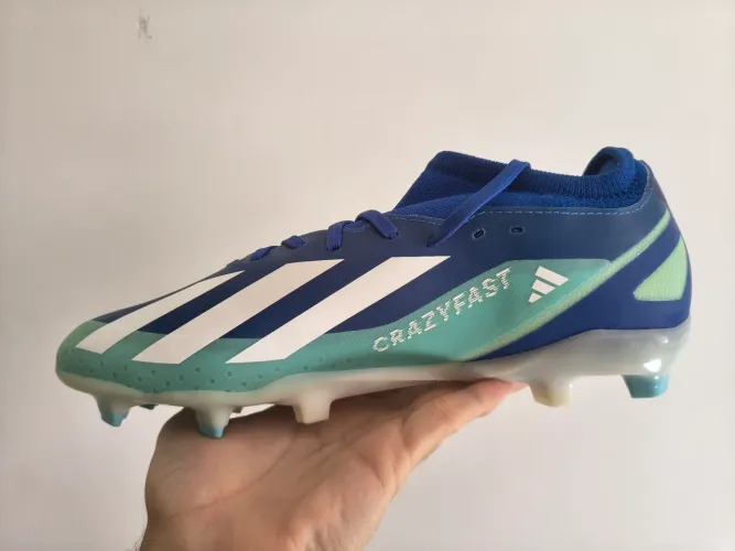 Chuteira Adidas X Crazyfast