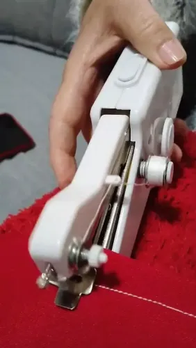 Máquina de Costura Manual Portátil