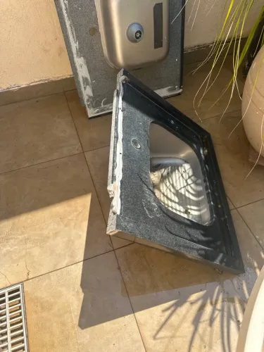 Tanque para lavar roupa com pedra de granito no