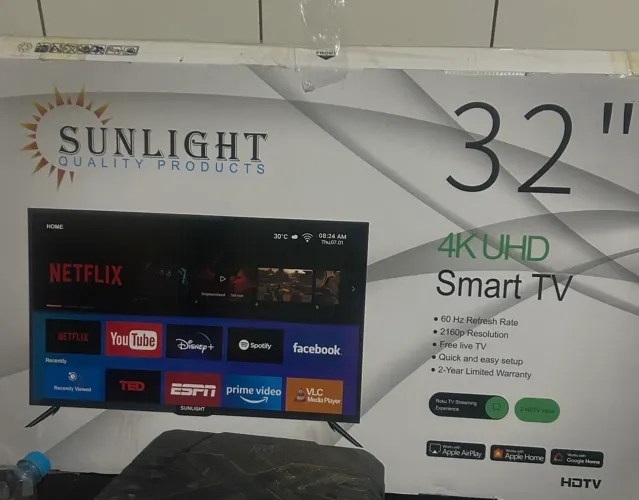TV Smart 32 polegadas nova na caixa