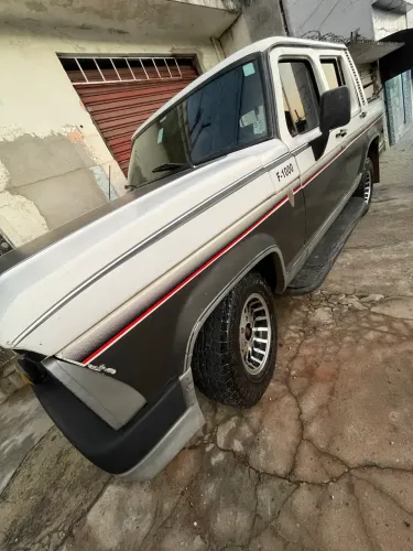 Ford F-1000 S. S. Diesel / S.s. Diesel Turbo 1989