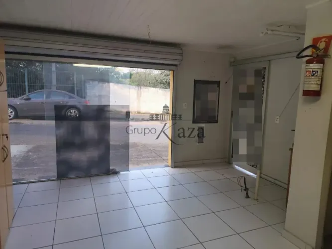 Casa Residencial ou Comercial - Jardim Satélite - 4 Dormitórios - 258m².