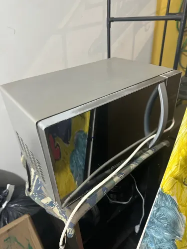 Microondas eletrolux (só ligar e usar)