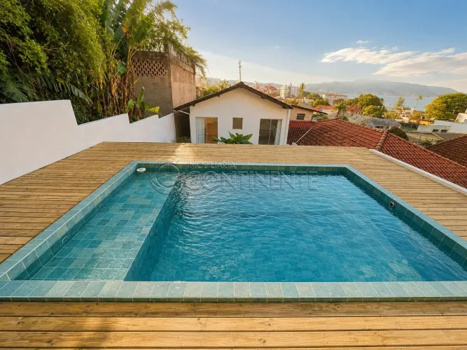 CASA À VENDA EM COQUEIROS - VISTA MAR - TERRENO 302 METROS