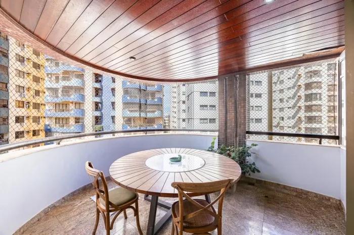 Apartamento à venda no Lara Garden com 4 quartos no Setor Bueno, Goiânia