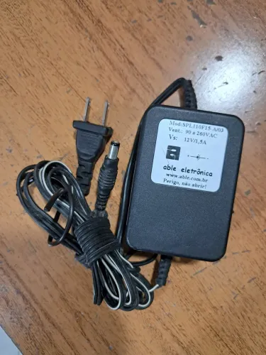 Fonte 12v 1,5a com interruptor